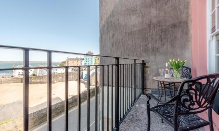 3 Bed in Tenby 3