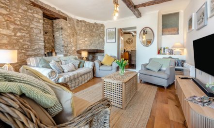 3 Bed in Tenby 2