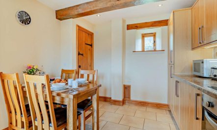 2 Bed in Crickhowell 8