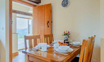 2 Bed in Crickhowell 9