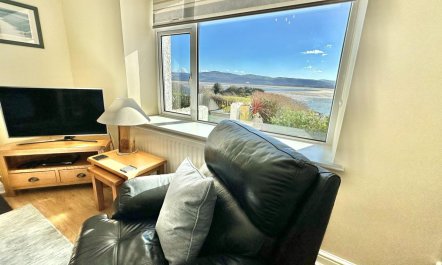 3 Bed in Aberdyfi 3