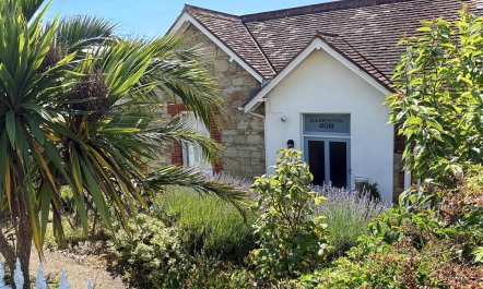 2 Bed in Ventnor 3