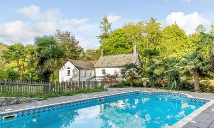 4 Bed in Truro 2