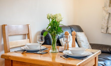 1 Bed in Bridport 5