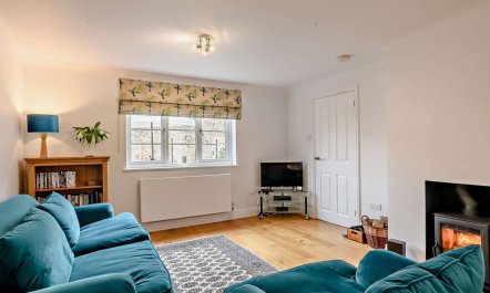 2 Bed in Holt 2