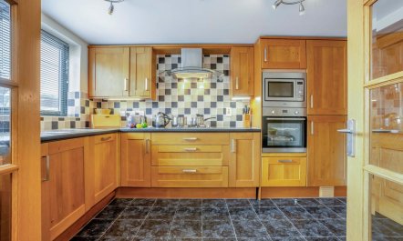 2 Bed in Bridport 9