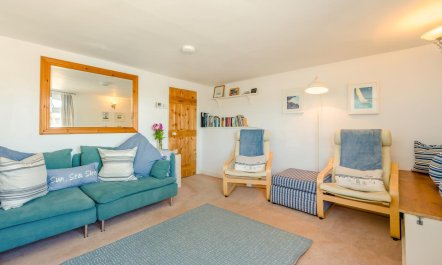 2 Bed in Polruan 5
