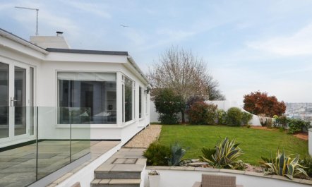 4 Bed in Brixham