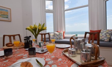 2 Bed in Ventnor 2