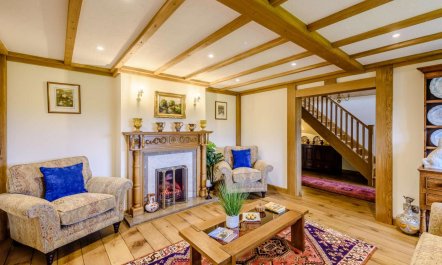 6 Bed in Bala 3