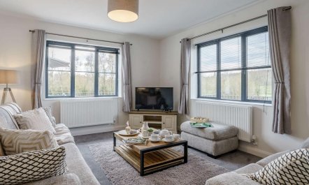 2 Bed in Usk- 2