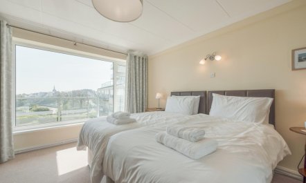 2 Bed in Tenby 6