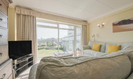 2 Bed in Tenby 2