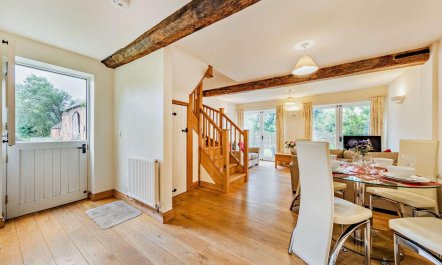 2 Bed in Church Stretton 9