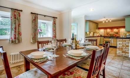 3 Bed in Swansea 8