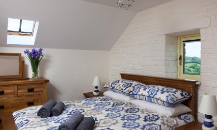 2 Bed in Llangadog 6