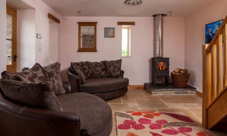 2 Bed in Llangadog 2