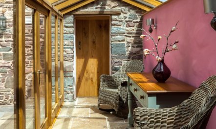 2 Bed in Llangadog 8