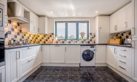 3 Bed in Bridport 6
