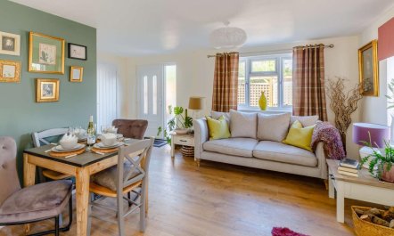 2 Bed in Ashbourne 1