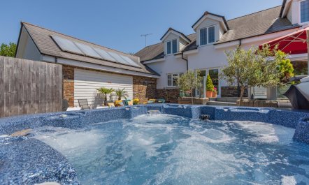 5 Bed in Bude 1