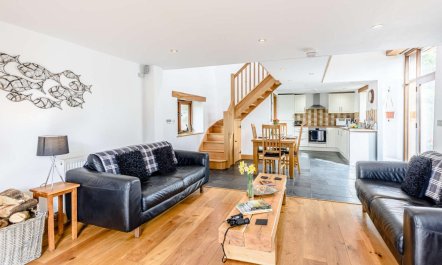 2 Bed in Holsworthy 6