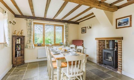 3 Bed in Worcester 6