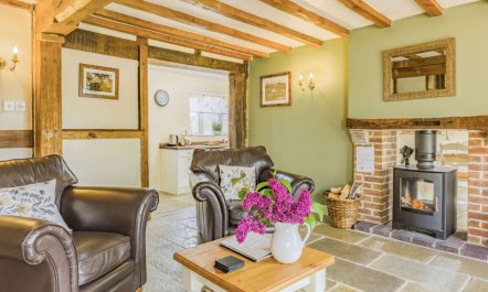 3 Bed in Worcester 2