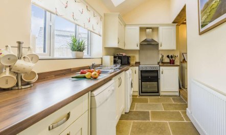 3 Bed in Worcester 8