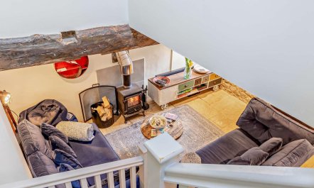 2 Bed in Cheltenham 1