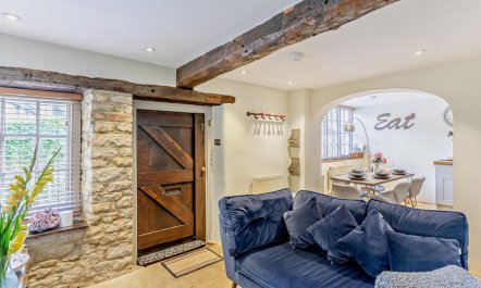 2 Bed in Cheltenham 3
