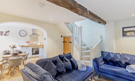 2 Bed in Cheltenham 2