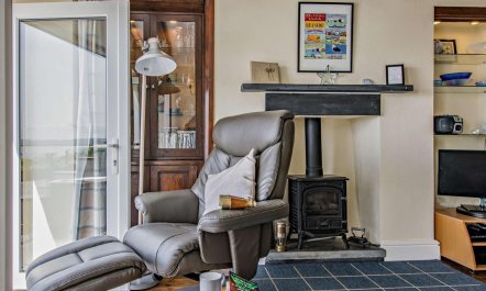 2 Bed in Aberdyfi 7