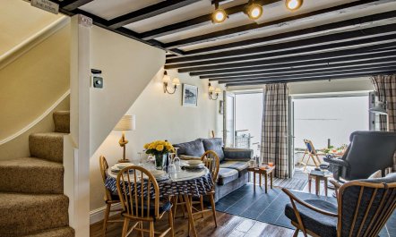 2 Bed in Aberdyfi 5