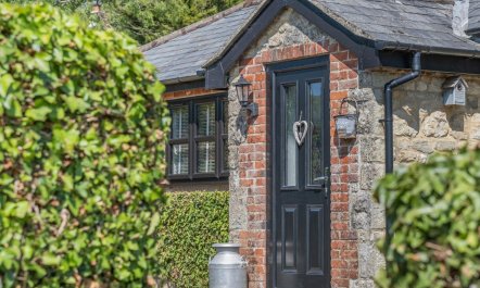 2 Bed in Godshill 1