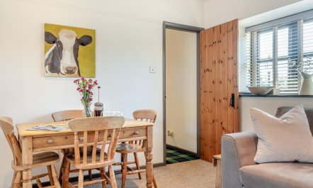 2 Bed in Godshill 3