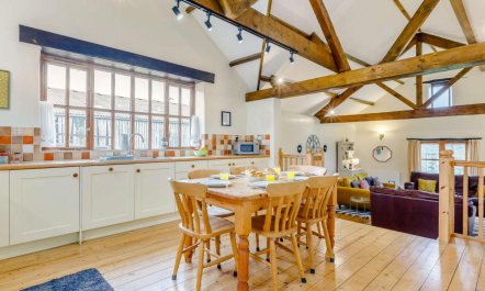 2 Bed in Holsworthy 4