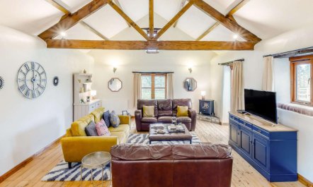 2 Bed in Holsworthy 1