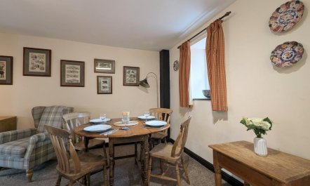 2 Bed in High Lorton 0