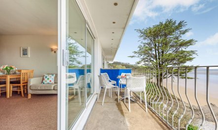 1 Bed in Saundersfoot 7