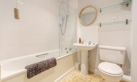 3 Bed in Falmouth 8
