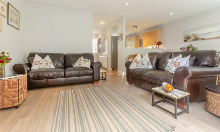 3 Bed in Falmouth 9