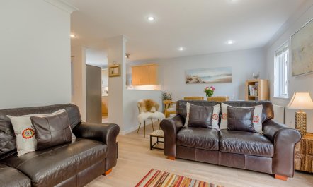 3 Bed in Falmouth 1
