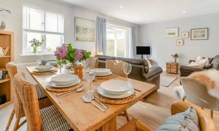 3 Bed in Falmouth 3