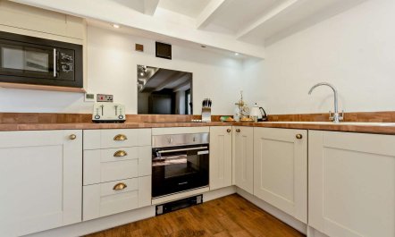 2 Bed in Narberth 1