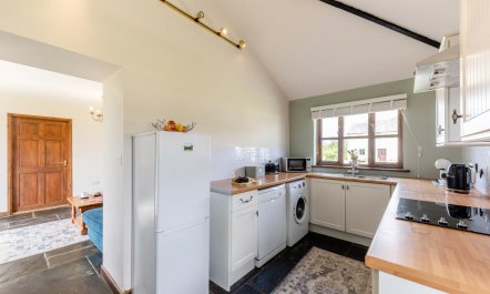 2 Bed in Holsworthy 6