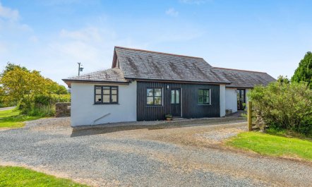 2 Bed in Holsworthy 3