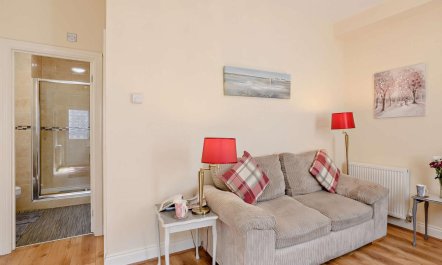 1 Bed in Cromer 6