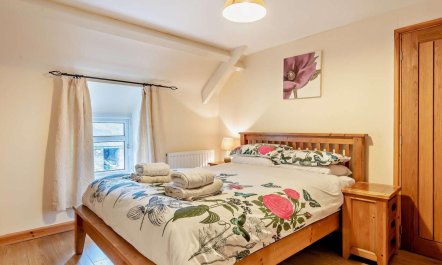 2 Bed in Crickhowell 7