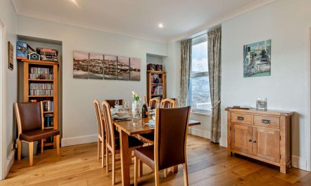4 Bed in Brixham 4